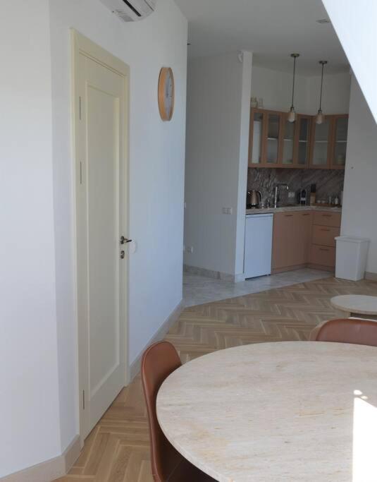 Luxury Apartment With A Balcony And View In Riga Old Town Exterior foto