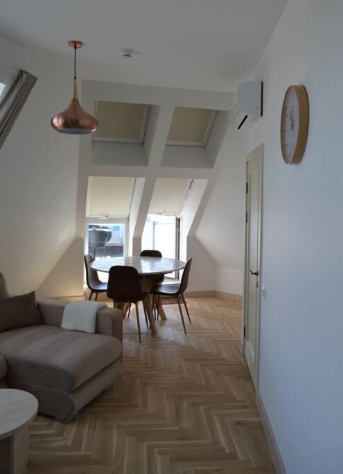 Luxury Apartment With A Balcony And View In Riga Old Town Exterior foto